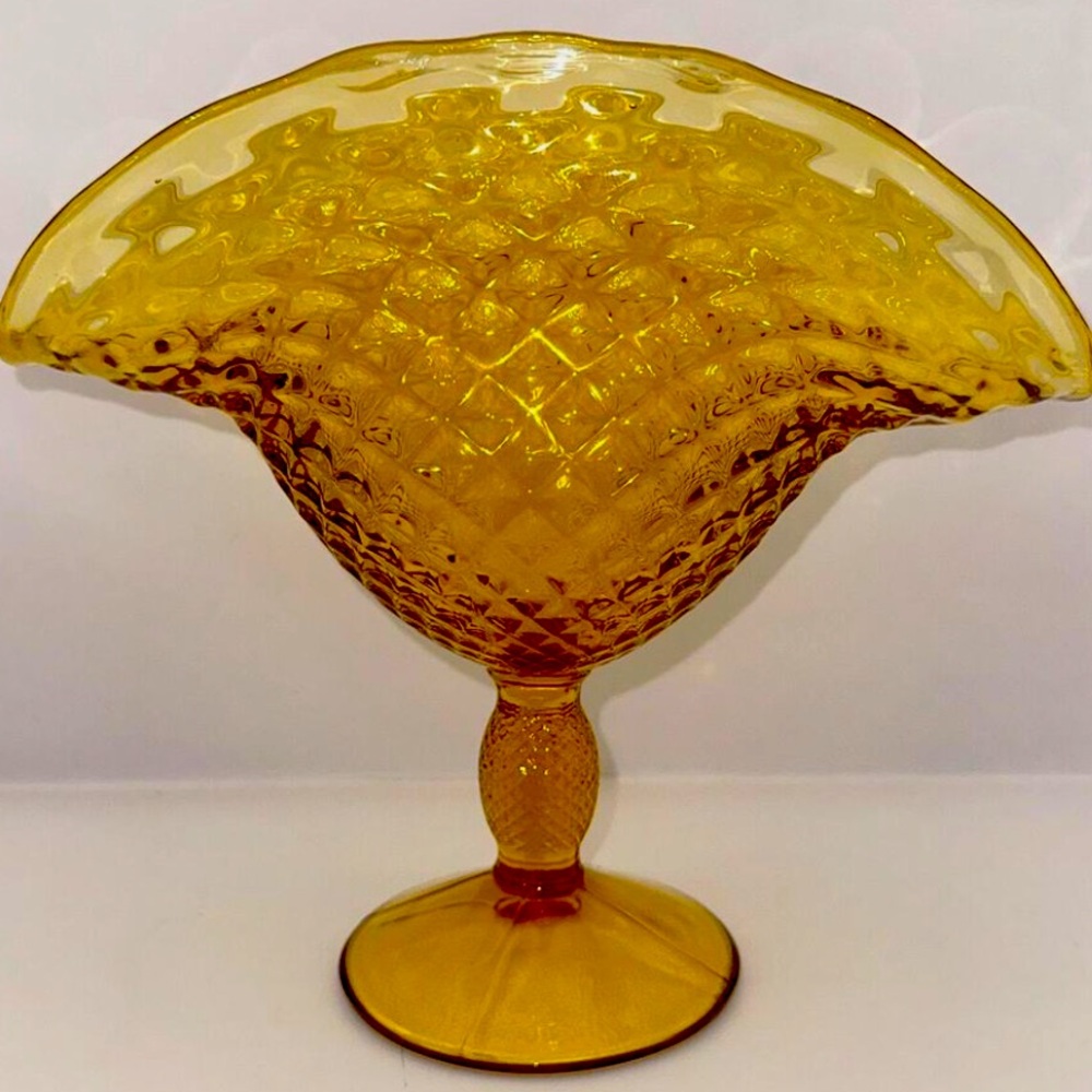 Depression art deco vase